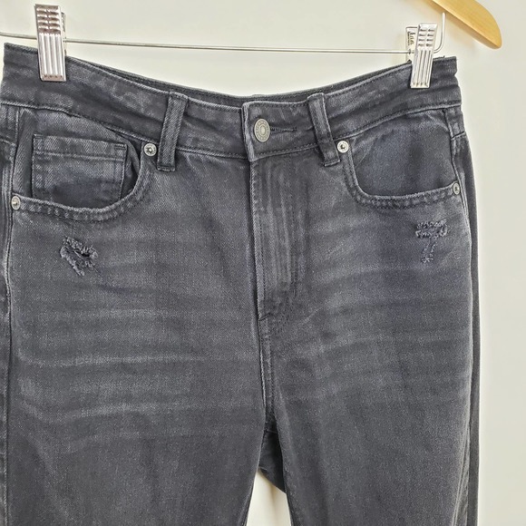AMERICAN EAGLE | MOM JEAN BLACK WASHED DISTRESSED WHISKERING JEANS WOMEN SIZE 2 - Picture 4 of 17